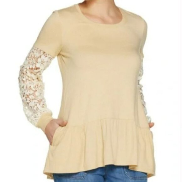 LOGO by Lori Goldstein Lounge Terry Knit Crochet Lace Sleeve Ruffle Top - Picture 1 of 8